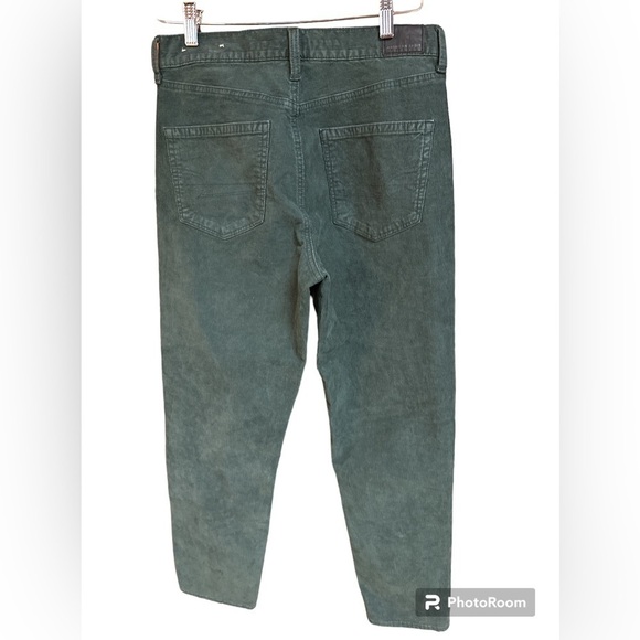 American Eagle Mom Jean Green Corduroy Super Stretch Straight Leg Five Pocket S6 - Picture 4 of 8